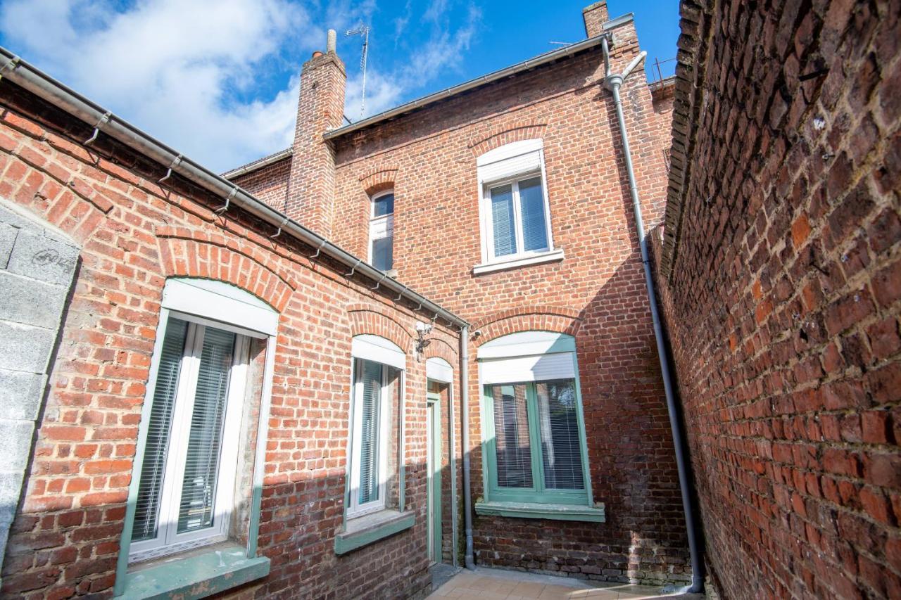 KASA Suite - Studio tout équipé et Cosy Cambrai Esterno foto